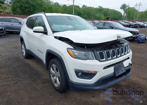 2019 Jeep Compass Latitude 4X4 from USA, damaged, VIN 3C4NJDBB7KT689257
